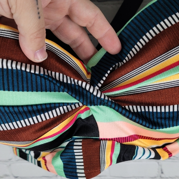 ALLURE | striped underwire bikini swim bathing suit top - Picture 2 of 8